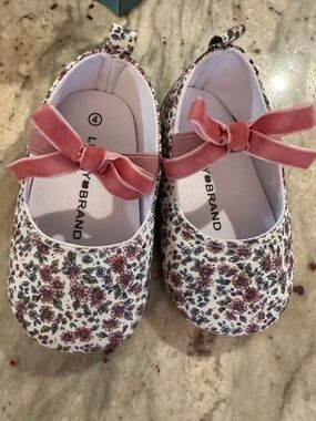 Lucky Brand Floral Flats Kids Size 4 Toddler Girl Bow Shoes Never Worn